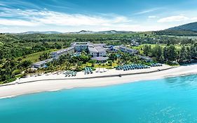 Le Meridien Khao Lak Resort & Spa